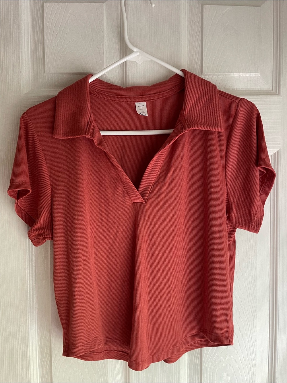 NWT Women's Cropped V-Neck Polo